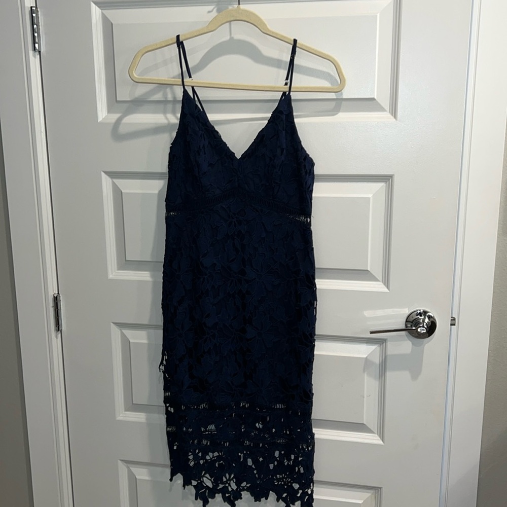 ASTR the label navy blue midi length dress